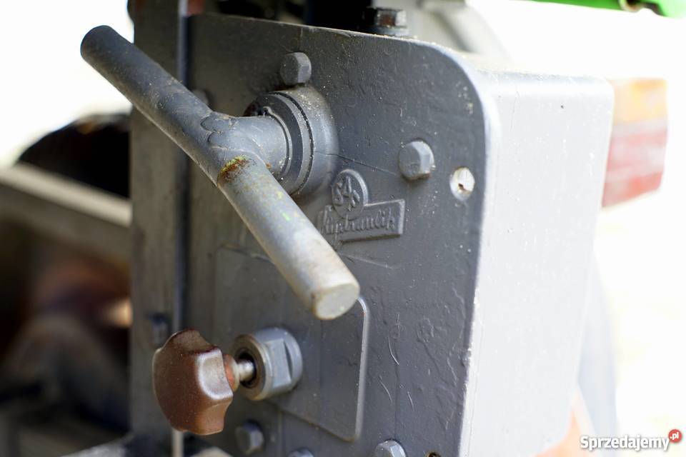 Przyczepa 2stronny wywrot ręczny i z ciągnika Przejazd