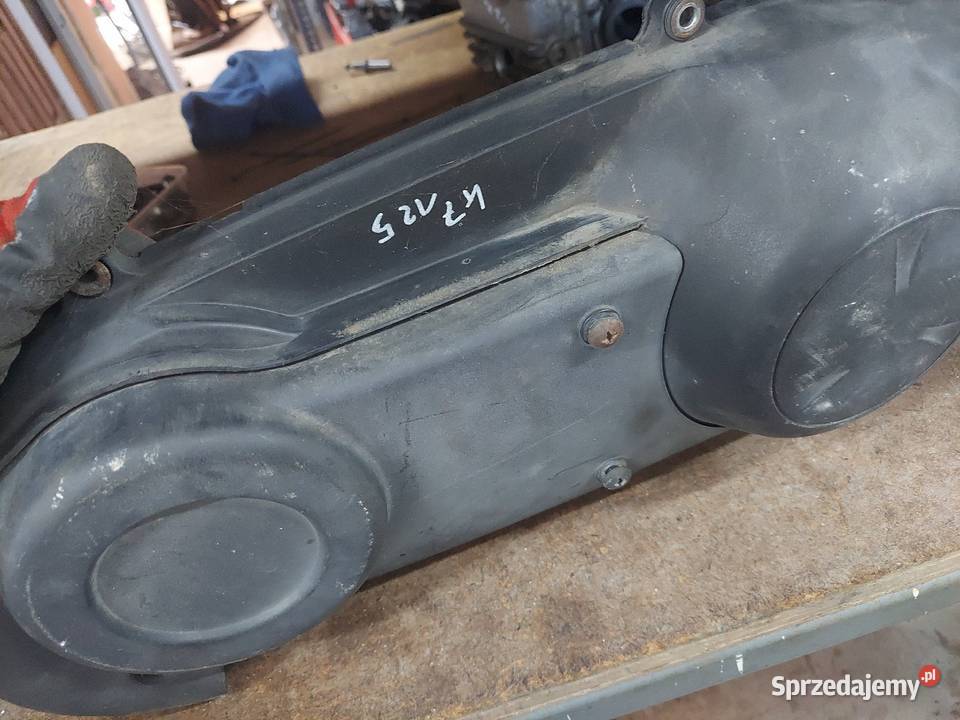 Suzuki Burgman K7 125 pokrywa paska sprzęgła Jelenia Góra