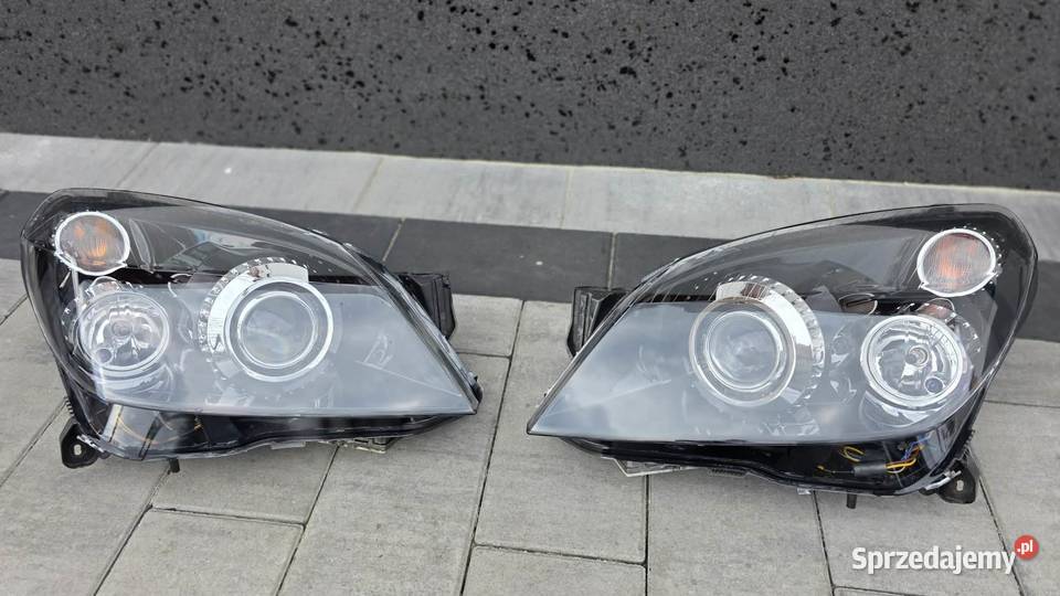Reflektory Opel Astra H bi xenon skrętny Kielcza
