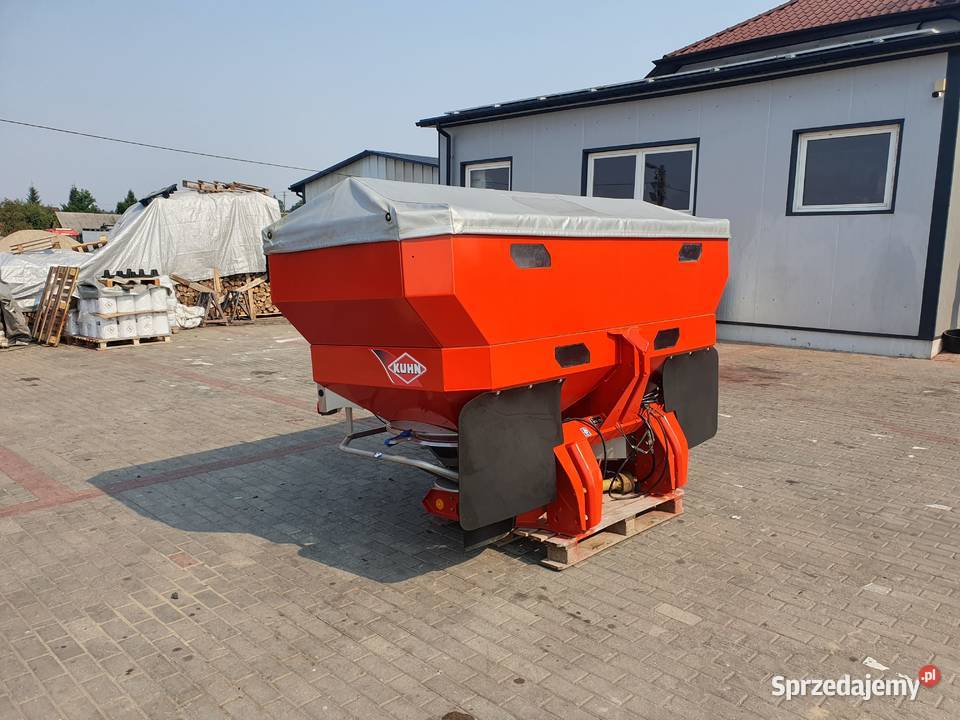 Rozsiewacz KUHN AXIS 301 K Kuhn Krasnystaw