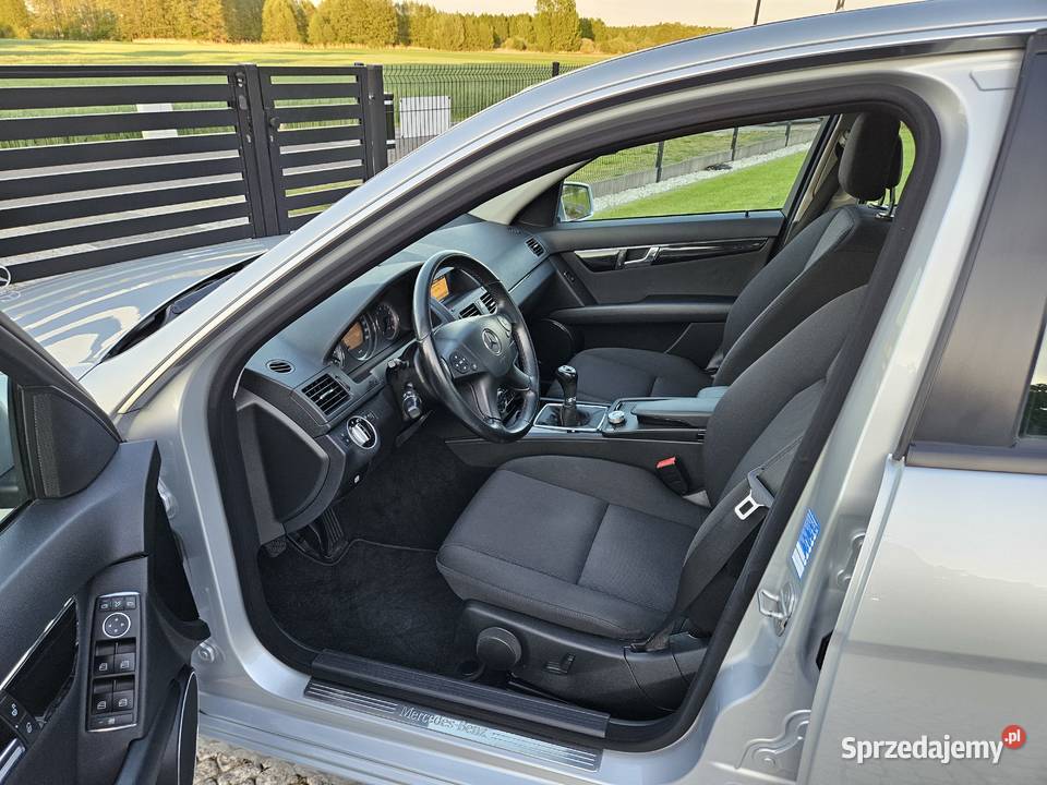 MERCEDESBENZ C200 ELEGANCE 1WŁ 2010r 18 184 Sieradz