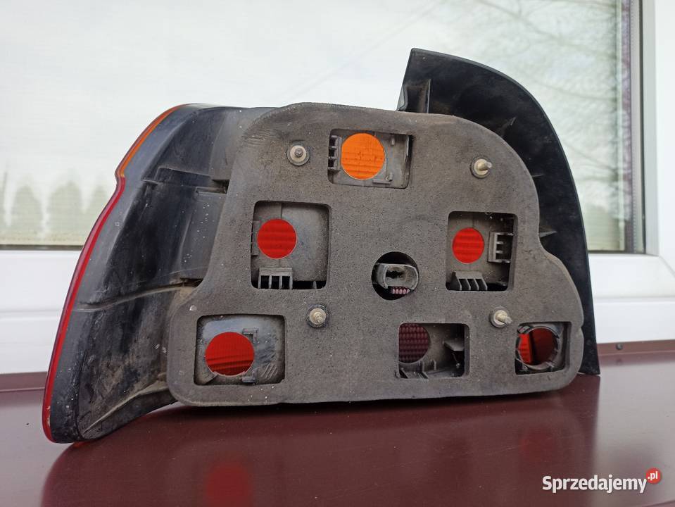 BMW E39 sedan lampa tył tylna prawa oryginał Sieradz