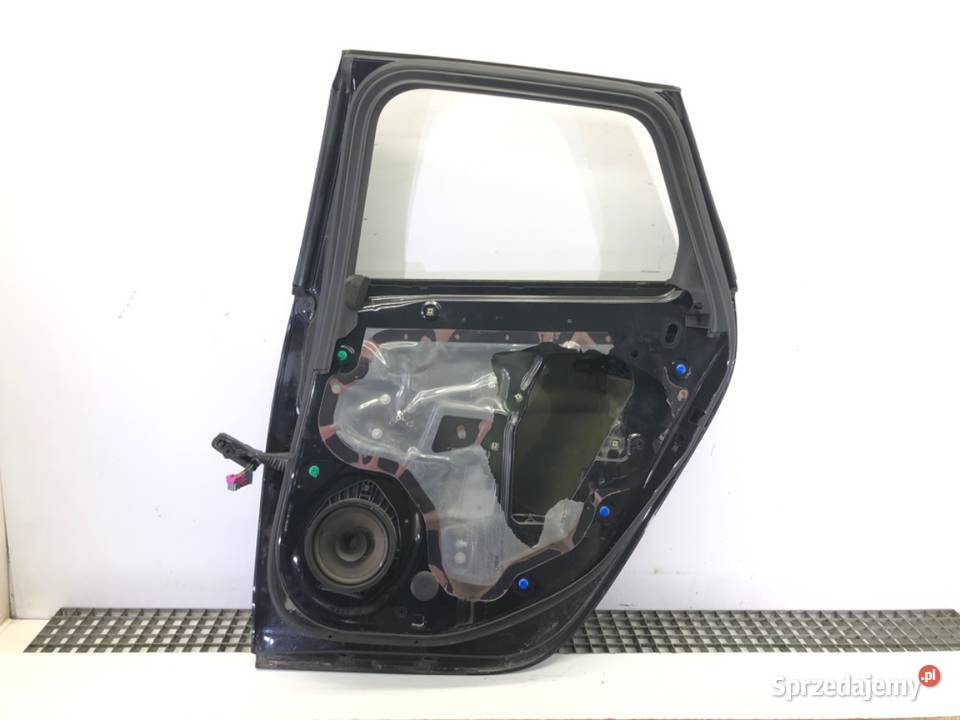 DRZWI PRAWY TYŁ OPEL ASTRA J Kombi 1015