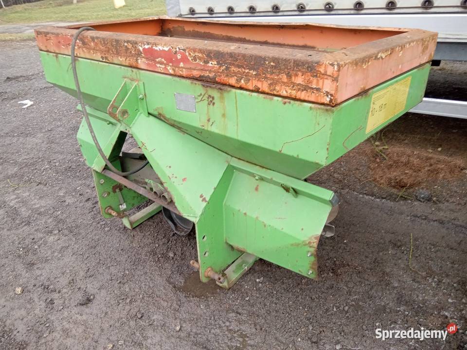 Rozsiewacz nawozów Brzeg 700l Słomniki