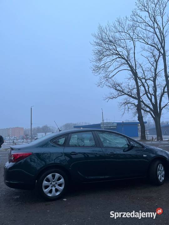 Opel Astra 16 2016r Salon nieuszkodzony Bielsko-Biała