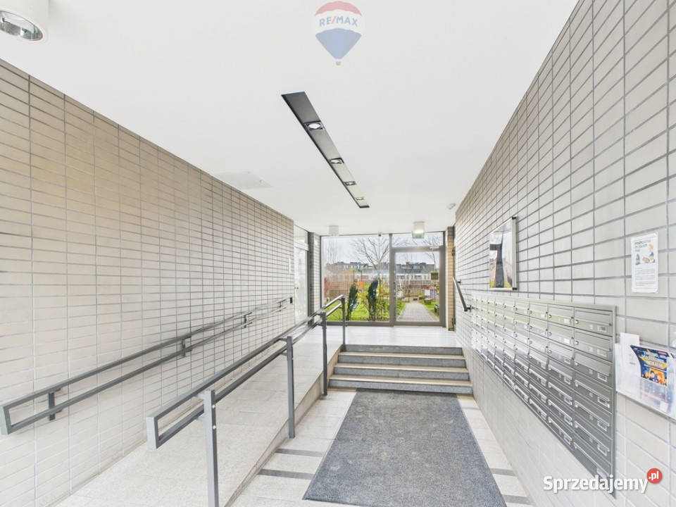 Komfortowe 653 m w Miasteczku Wilanów sprzedam