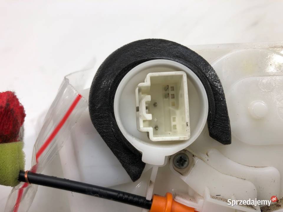 ZAMEK DRZWI PRAWY PRZÓD MAZDA CX5 Hatchback 1117