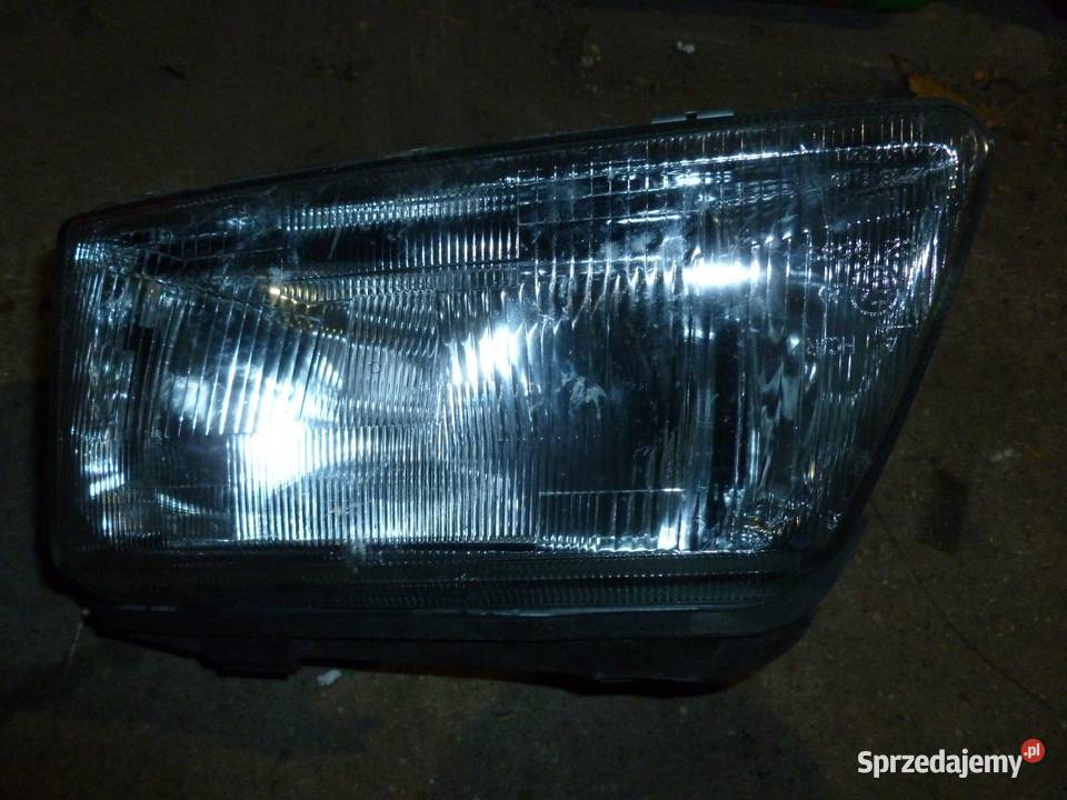 Reflektor przedni Audi A4 podlaskie Bargłów Dworny