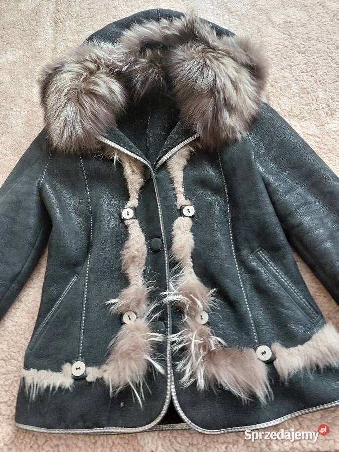 Kożuszek krótki czarny