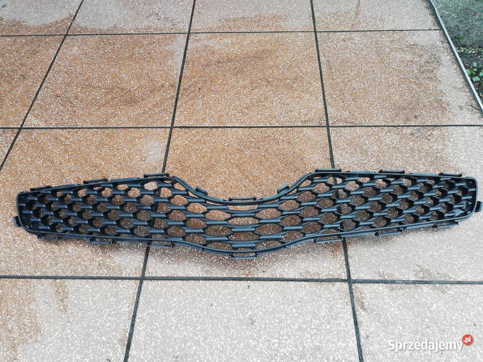 grill atrapa Toyota Yaris Kwidzyn sprzedam
