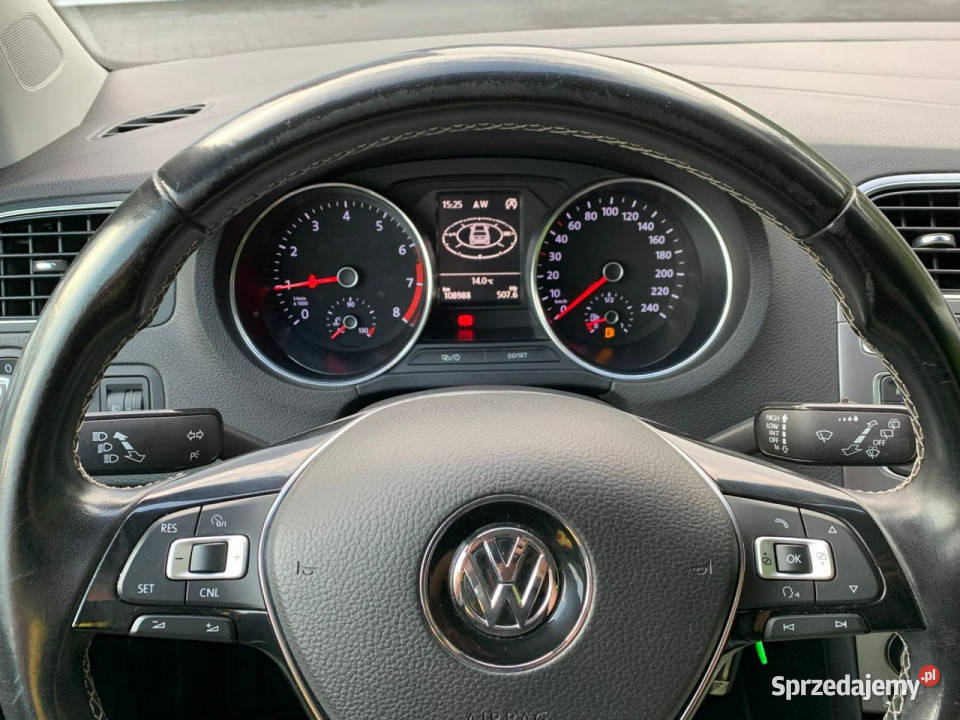 Volkswagen Polo 12 TSI 90 Navi Bluetooth PDC centralny zamek