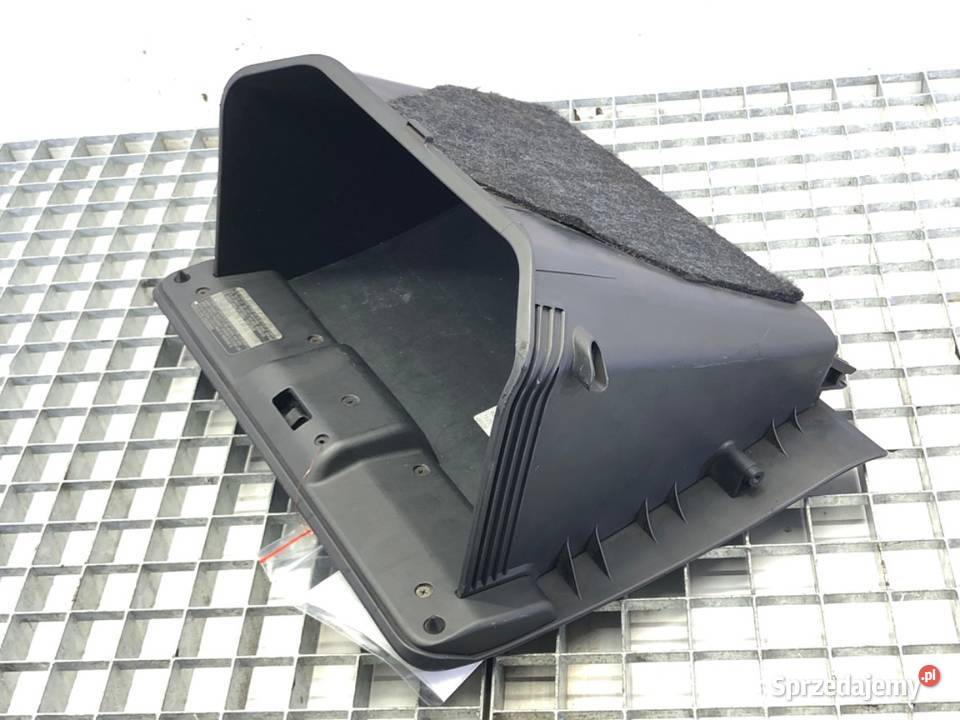 SCHOWEK TOYOTA COROLLA E13 Minivan 0409 sprzedam