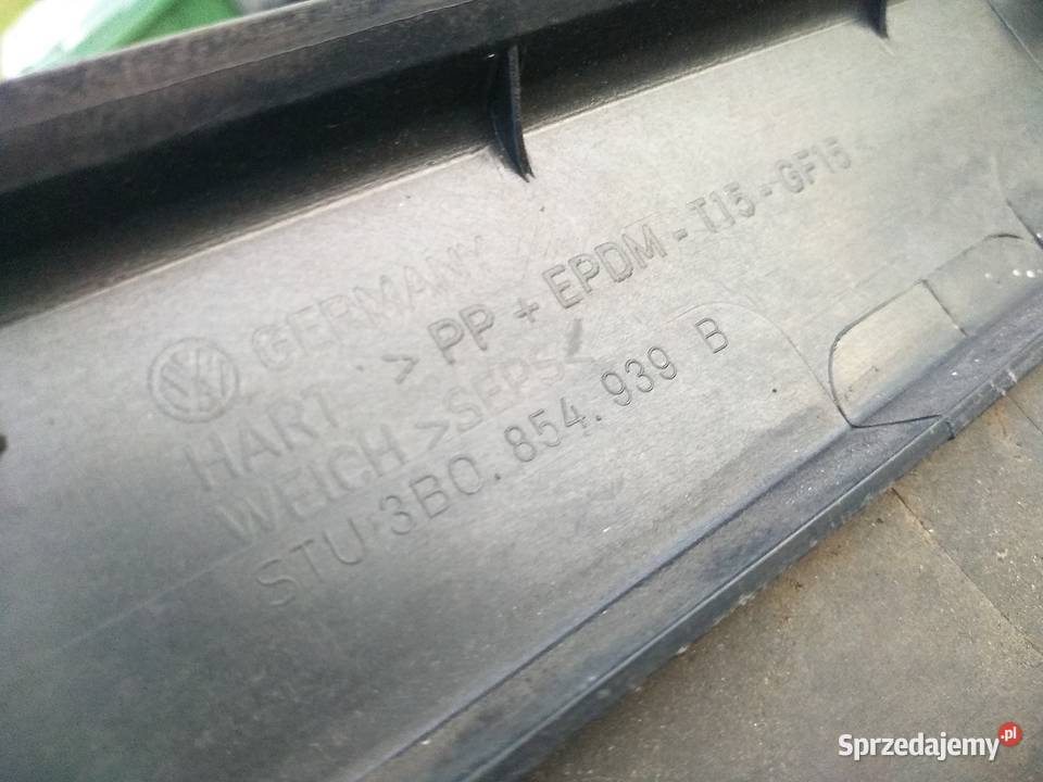 Listwa drzwi lewa lewy przód 3BO854939B Passat Poznań