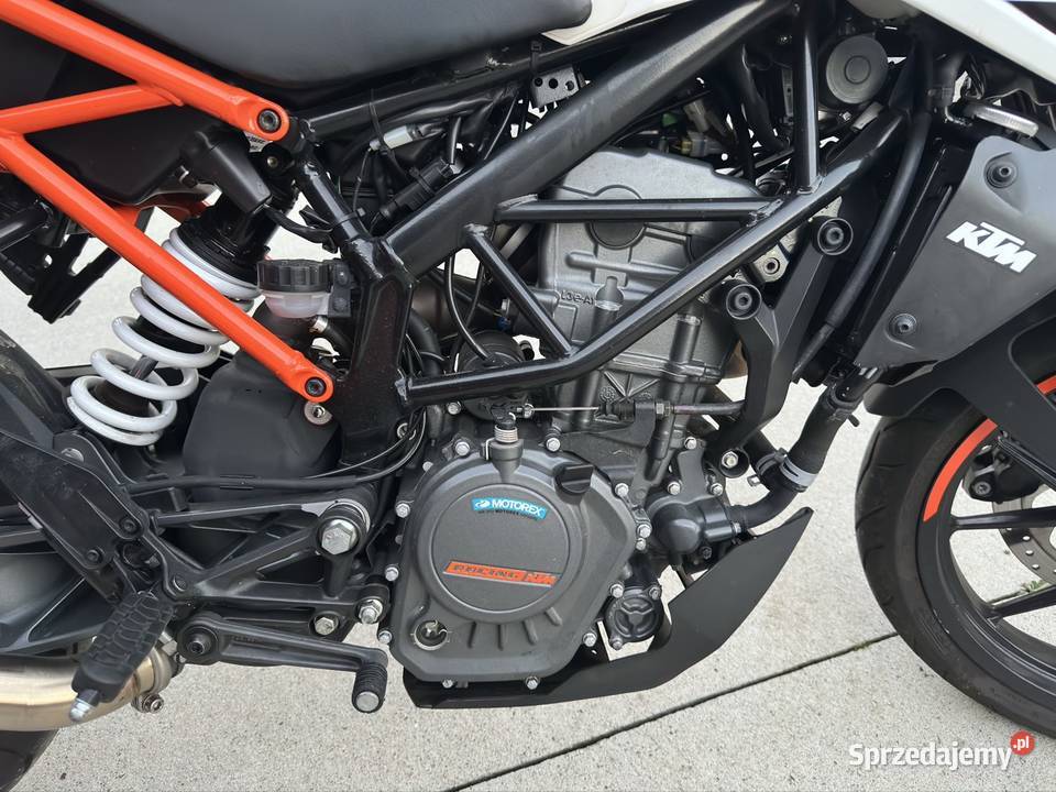 KTM Duke 125