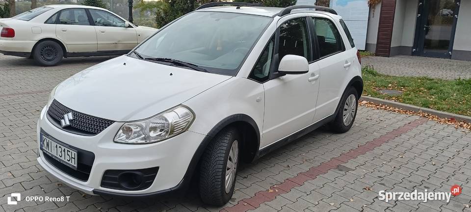 Suzuki SX4 15 benzyna super stan Rok produkcji 2010 sprzedam
