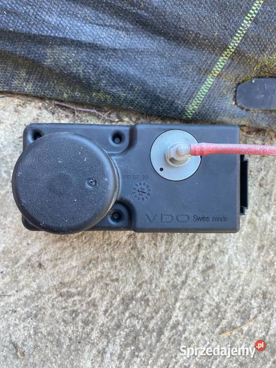 Pompa centralnego zamka Volkswagen Golf III Glinik