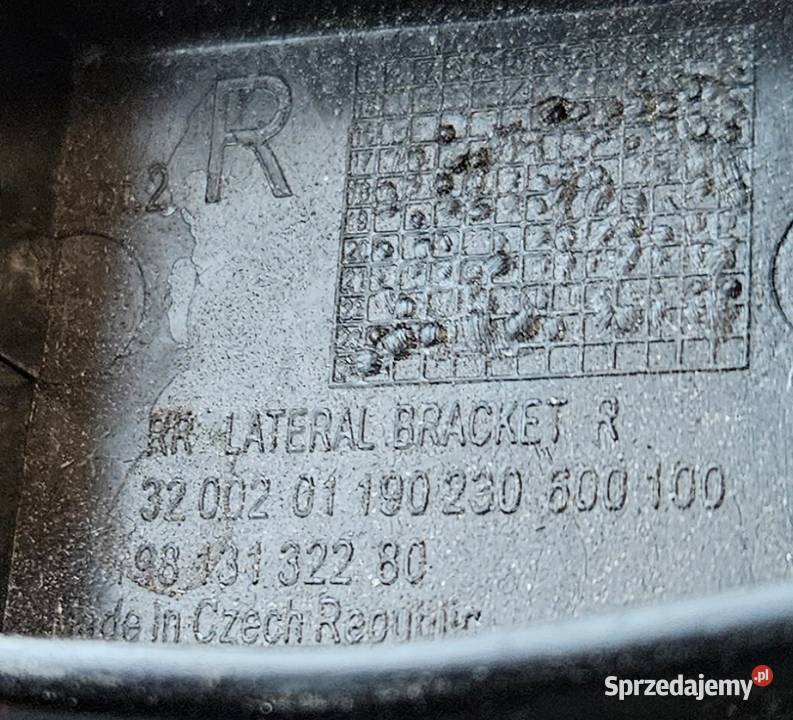 CITROEN C3 III ŚLIZG PRAWY ZDERZAKA TYŁ osobowe