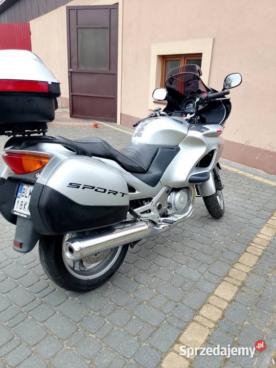 Sprzedam hondę 2005r 61 potrzebstan Boguszki
