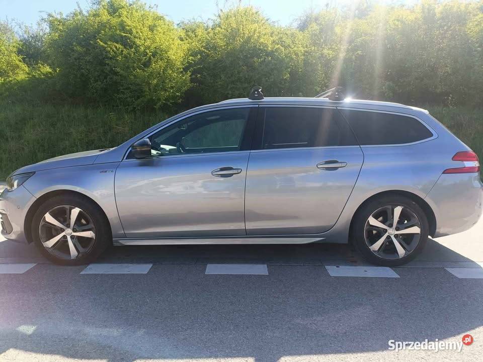 Peugeot 308 SW 16 BlueHDi Active SS świętokrzyskie