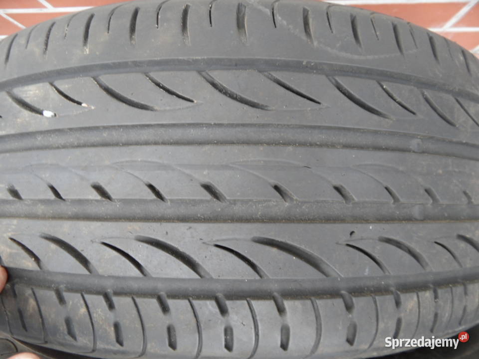 235 45 18 dwie sztuki pirelli lato Zgorzelec