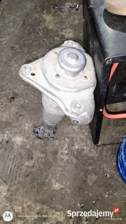 Przednie amortyzatory pneumatyczne w Audi A6 C6 dolnośląskie Lubin