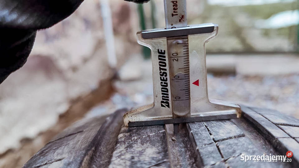 Opony zimowe Compasal 17565 R14 kpl Krosno sprzedam