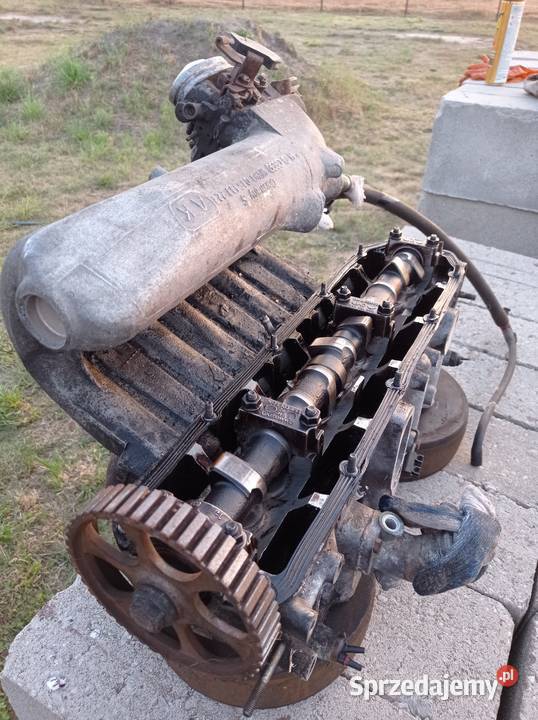 Audi 100 c3 kompletna glowica 20 osobowe Brudnowo