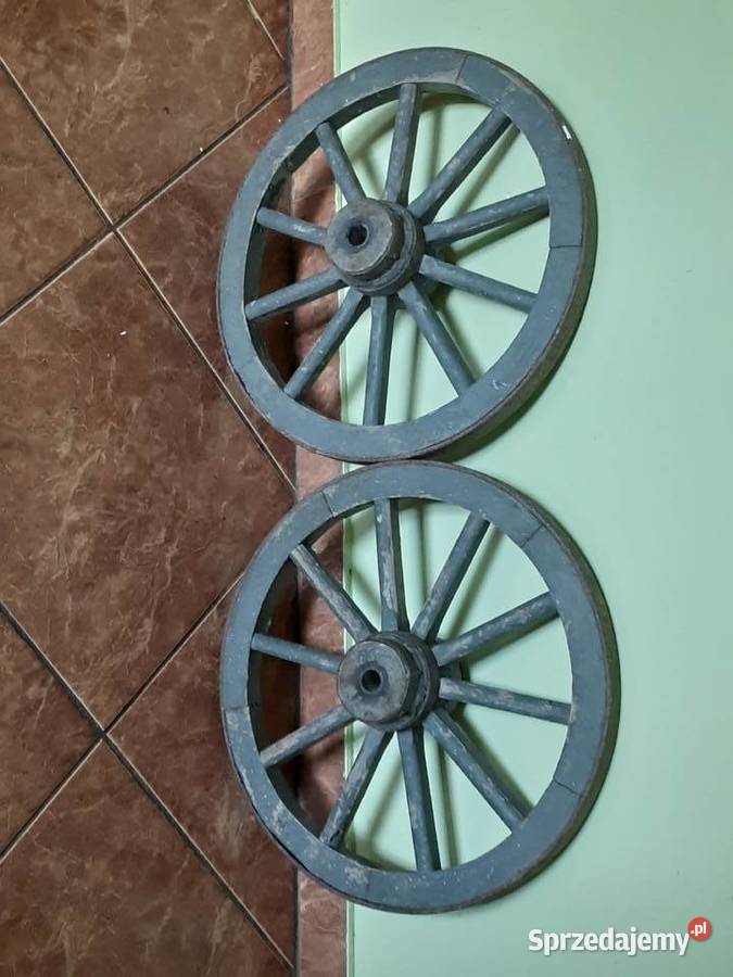 Koło drewniane z metalową obręczą średnica 40 Morąg