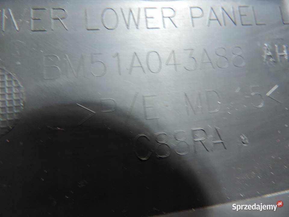 FORD FOCUS MK3 EUROPA SCHOWEK BM51A043A88AH osobowe sprzedam