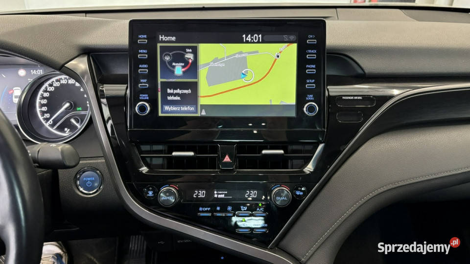 Toyota Camry Hybrid Executive IX 2018 asystent pasa ruchu Grójec
