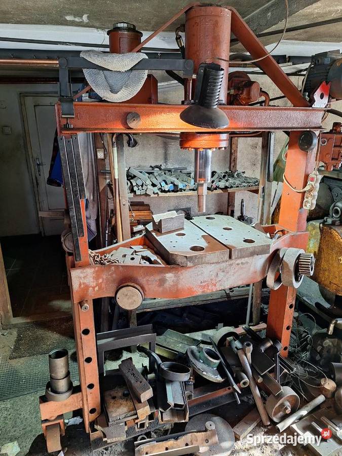 Masywna prasa hydrauliczna 30 ton Produkcja