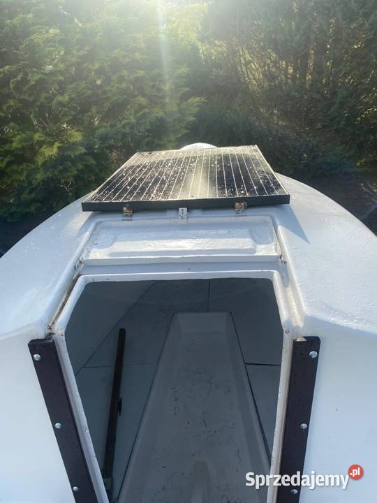 BEZ2 łódka łódź kabinowa Ustrzyki Dolne