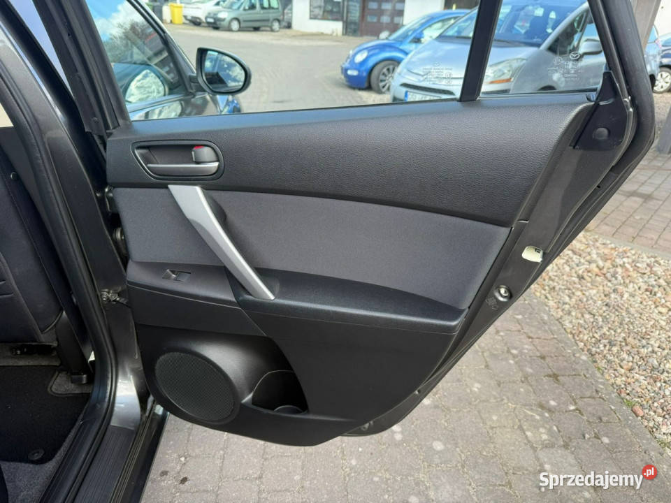 Mazda 3 NAWI2 KOMPLETY KÓL2 KOMPLETY Rok produkcji 2010 sprzedam