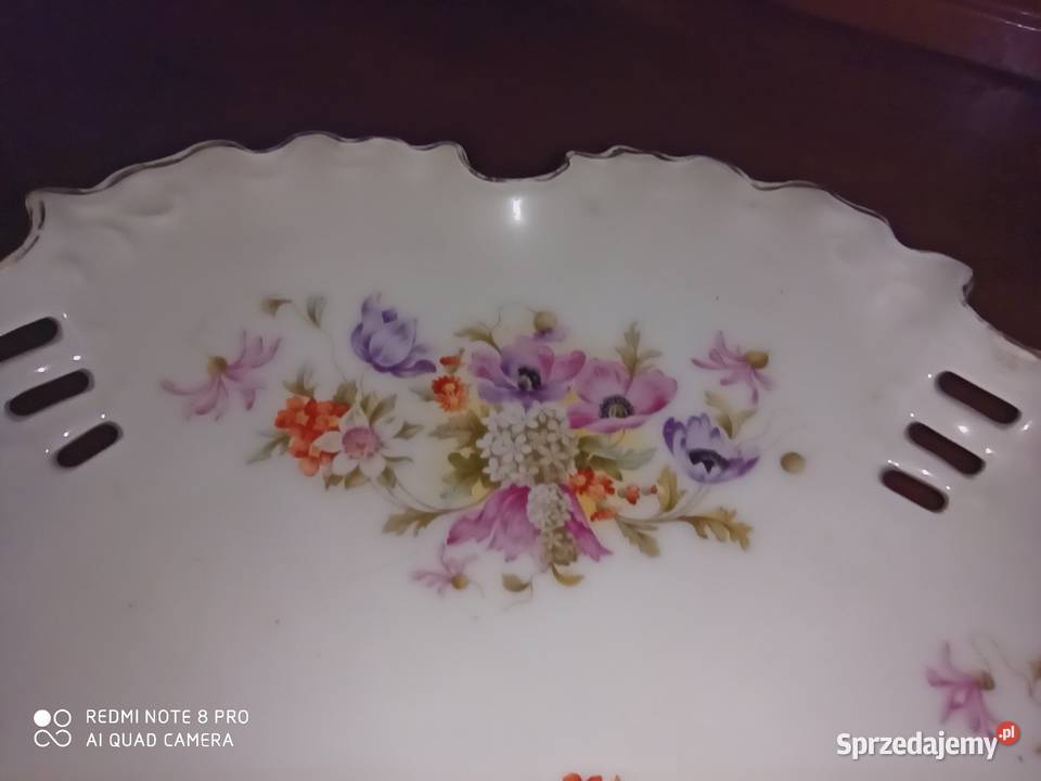 Secesyjna patera z białej porcelany Kwiatuszki Gdańsk
