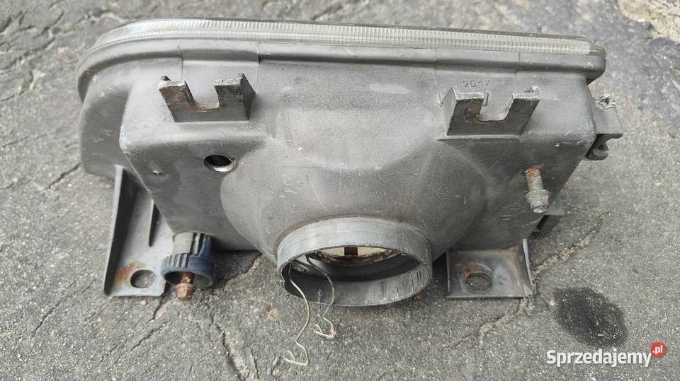Lampa prawa reflektor Polonez Caro łódź Lampy przednie Łódź