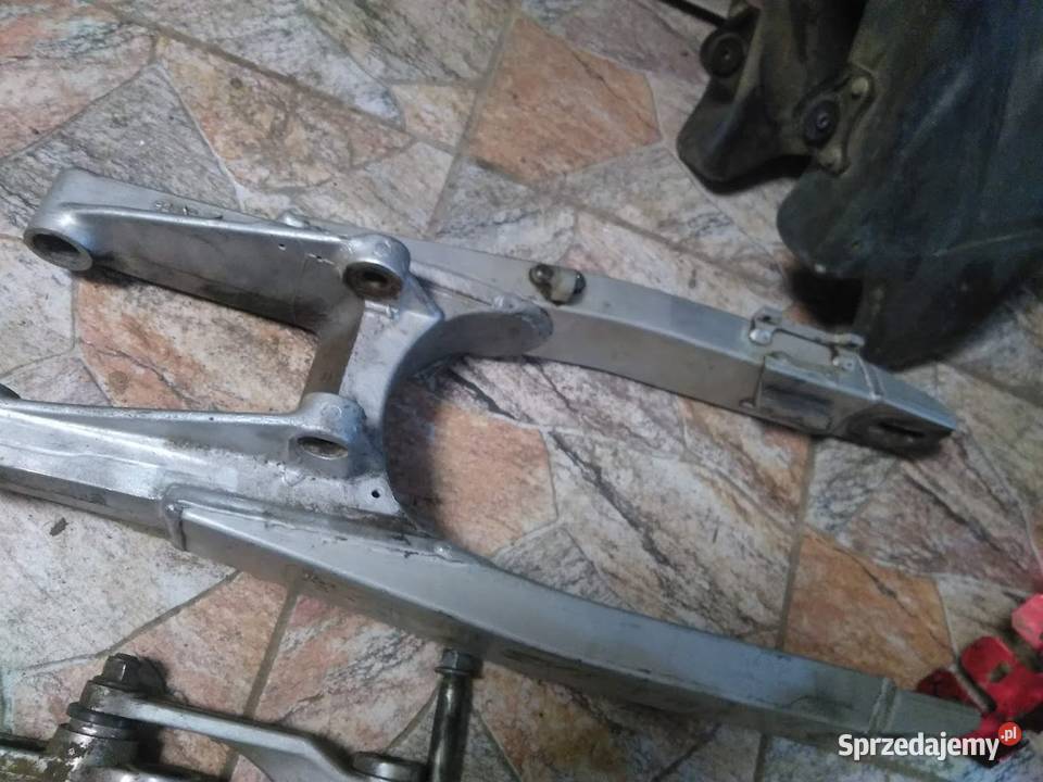 rama półki sztyca zbiornik i inne części Suzuki Elementy nadwozia Sośno