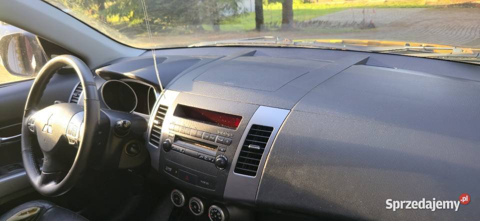 MITSUBISHI OUTLANDER 20 DID Z DODATKAMI THULE 351461km Outlander Brzegi Dolne sprzedam