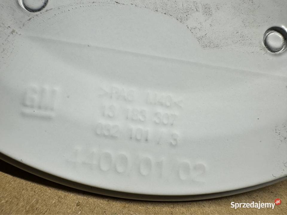 Klapka wlewu paliwa Opel Corsa d 13183307 Rok produkcji 2012 wielkopolskie Międzychód sprzedam