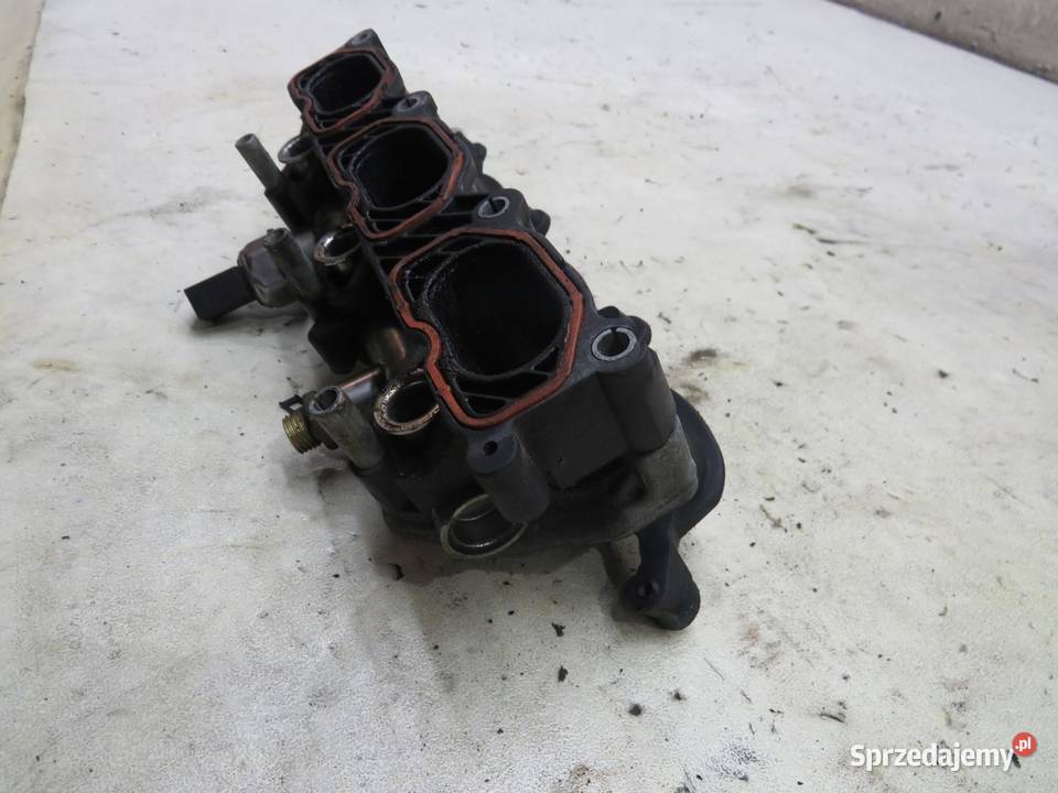 KOLEKTOR SSĄCY AUDI Q5 8R 32 FSI 96E133110S osobowe