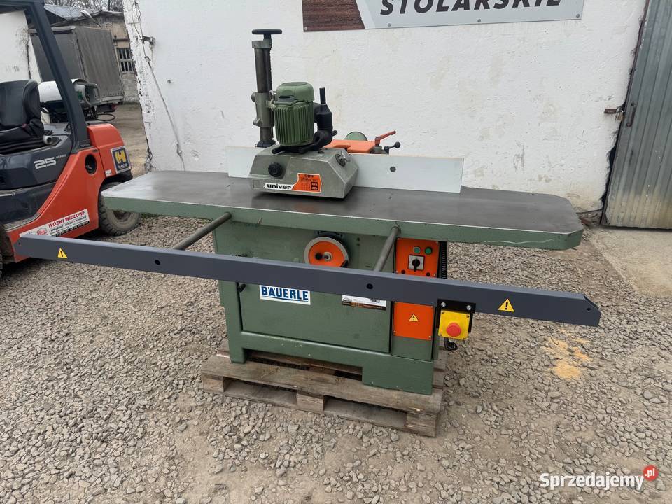 Frezarka dolnowrzecionowa BAUERLE z posuwem Kalwaria Zebrzydowska