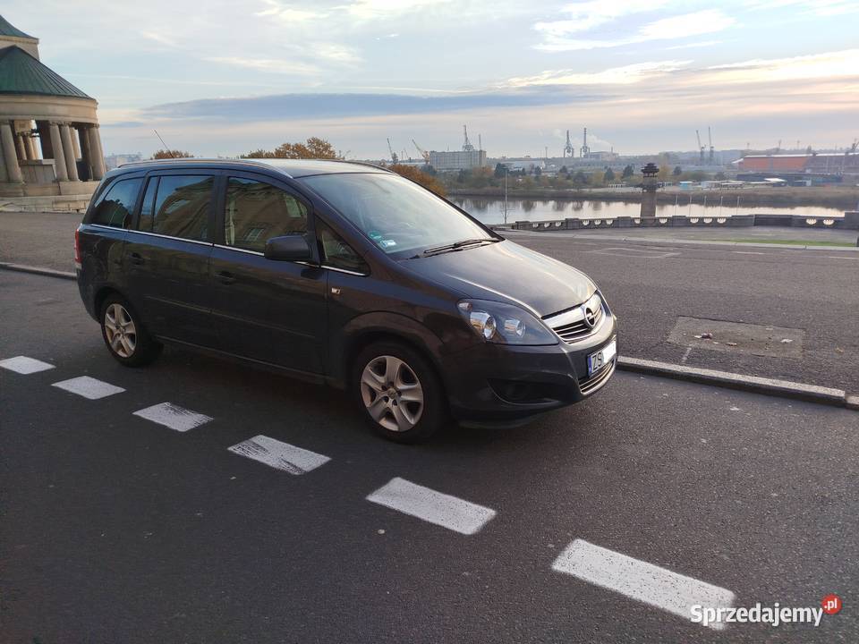OPEL ZAFIRA B 18 XER 2015 r salon I wł serwis Rok produkcji 2014 Szczecin