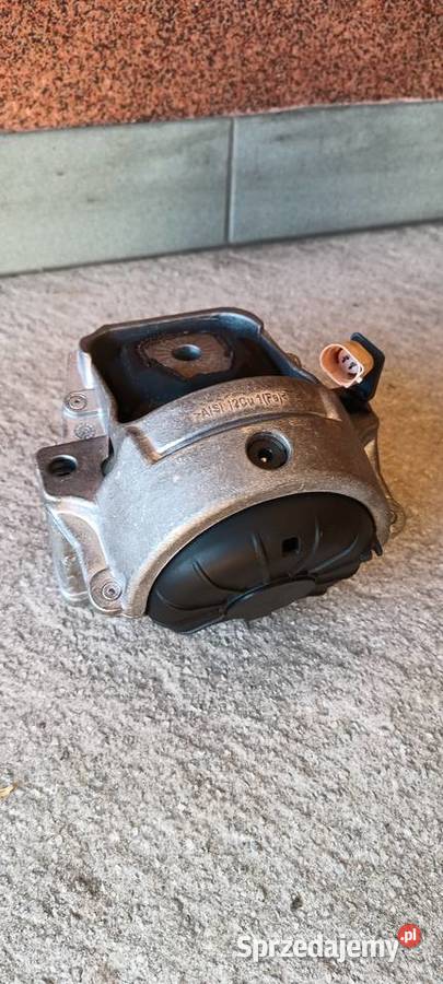 AUDI A4 B8 ZAWIESZENIE ŁAPA PODUSZKA SILNIKA Z Białystok sprzedam