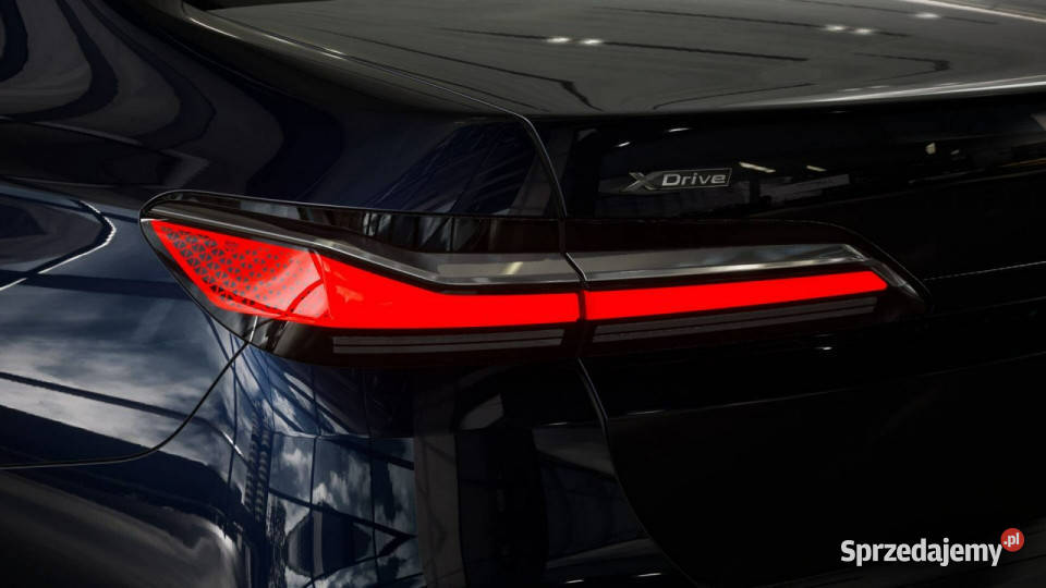 BMW 740 BMW 740d xDrive Limuzyna DEMO G702022 Łódź