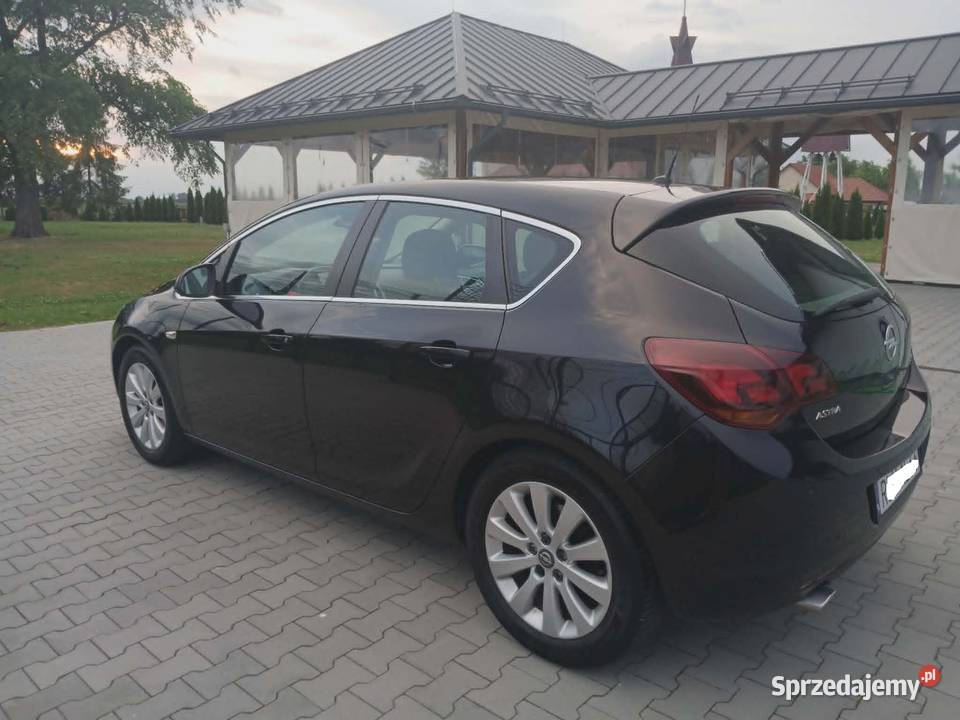Opel Astra J COSMO 16 T 180 Grzane fotele Xenon manualna Przeworsk