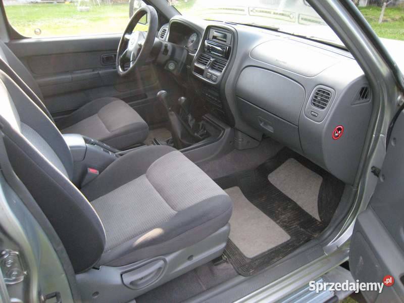 Nissan Navara Nissan Navara 25TDI 133 2004r sprowadzony