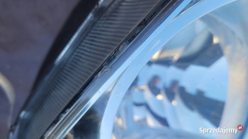 DACIA DUSTER I LAMPA PRAWA 260601153R DACIA Ruda Śląska
