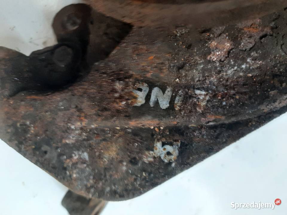 Fiat Linea 14 piasta zwrotnica prawa Ksawerów