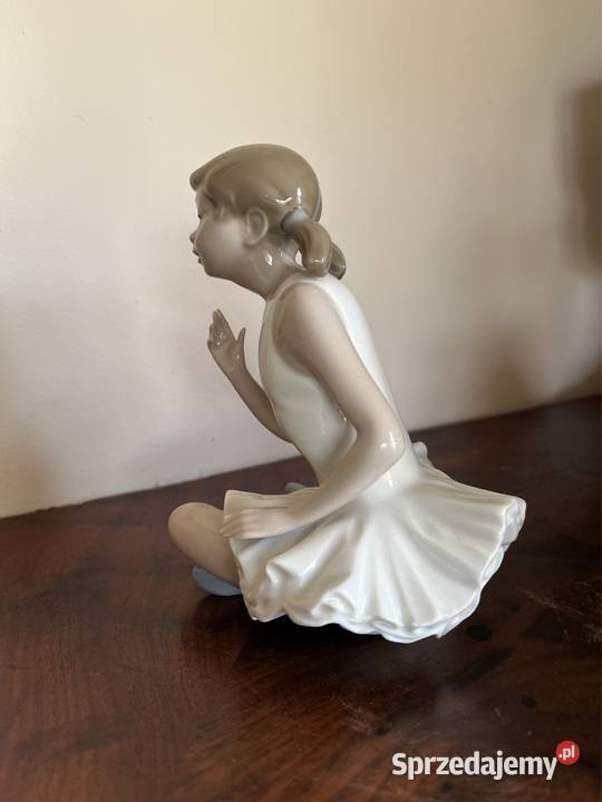 Lladro Nao Figurka Baleriny ze skrzyżowanymi Gdańsk sprzedam
