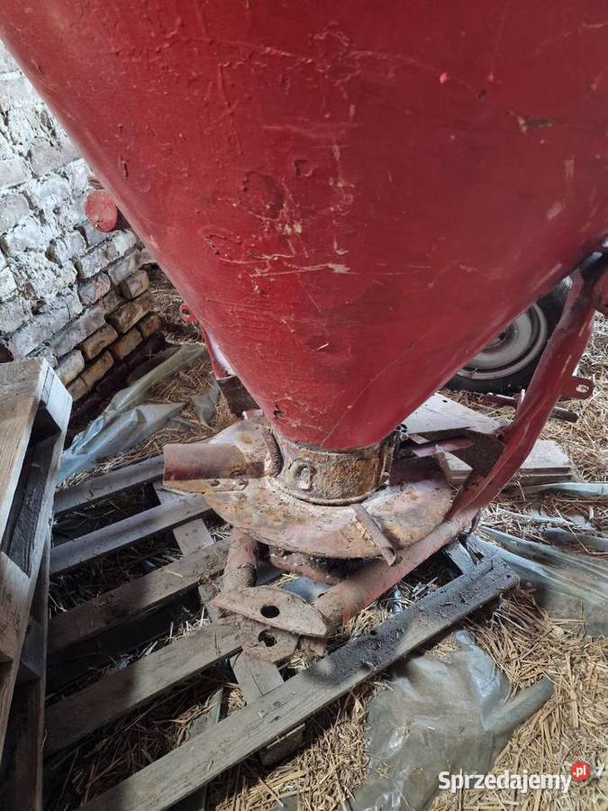 Rozsiewacz nawozów lejkowy Kielnarowa