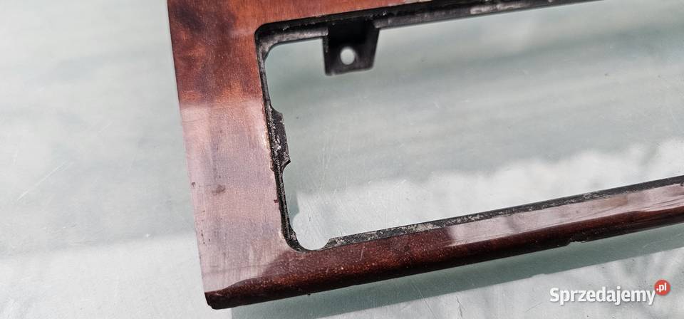 Ramka radia elegance mercedes w210 2106830508